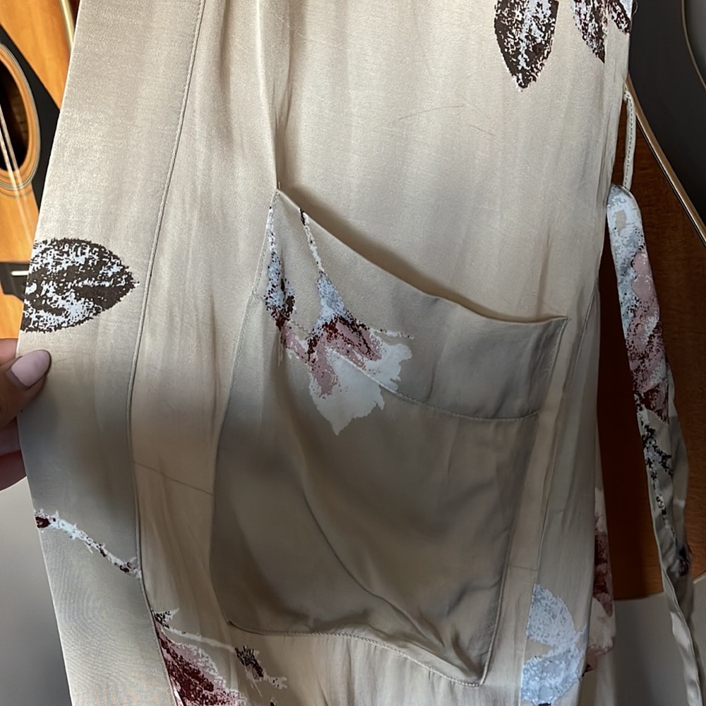 Wilfred Floral Beige Robe - Picture 5 of 16